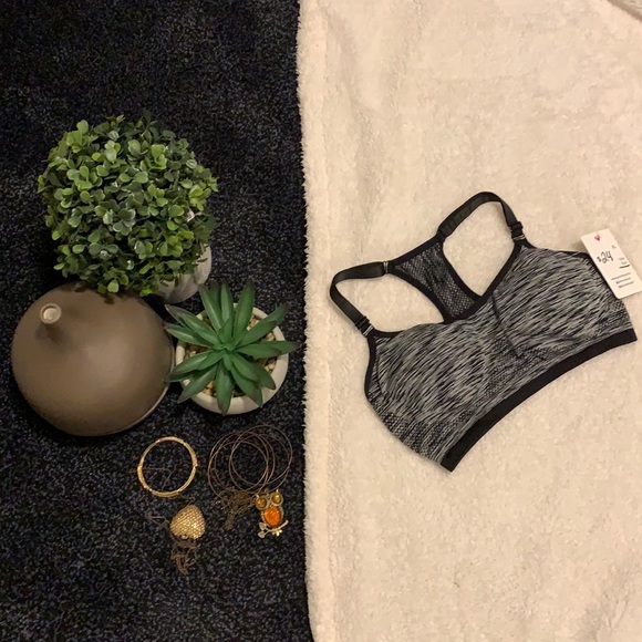 JQ Clothing Sports Bra - Picture 1 of 7